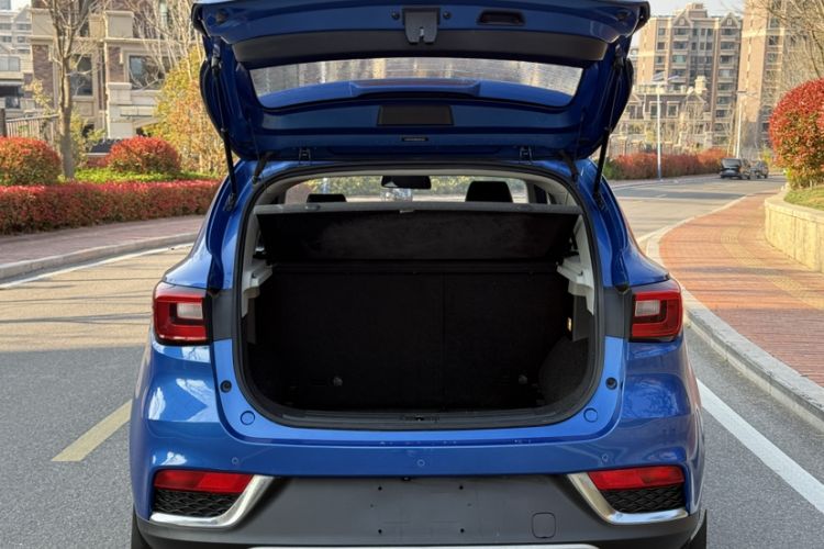 Used MG ZS 2017 1.5L Manual Elite Edition Trunk