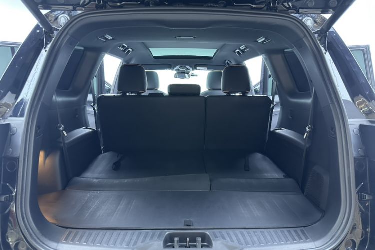 Used Ford Equator 2023 EcoBoost 225 Obsidian Orange Edition Prestige 7-Seater (2/3/2)
