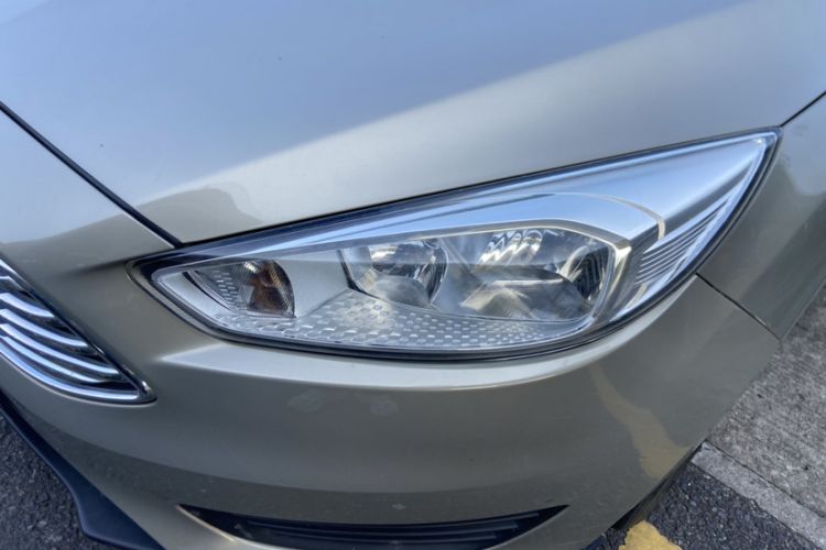 Used Ford Focus 2018 Sedan Classic 1.6L Automatic Comfort Plus Smart Drive Version