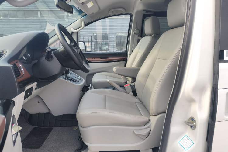 Used JAC Refine M5 2017 2.0T Gasoline Dual-Clutch Business Edition
