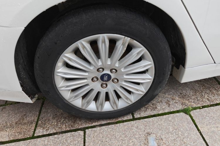 Used Ford Mondeo 2013 2.0L GTDi 200 Fashion Edition Exterior 7