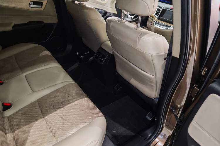 Used Honda Jade 2014 1.8L Automatic Comfort Elite Version 5 Seats