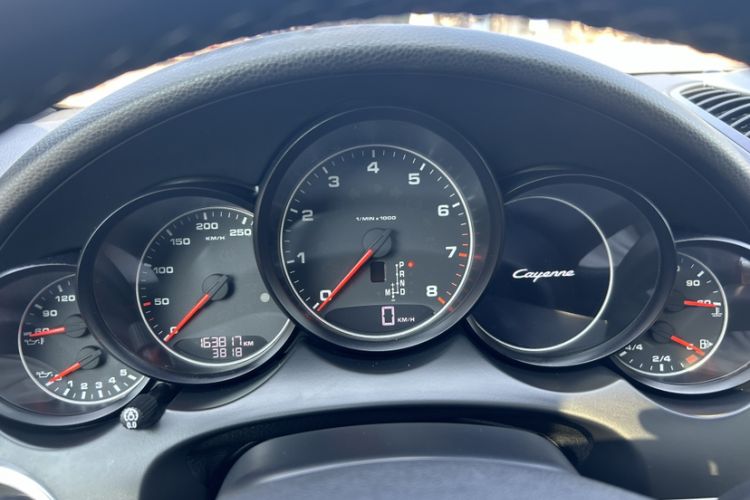 Used Porsche Cayenne 2014 Cayenne Platinum Edition 3.0T