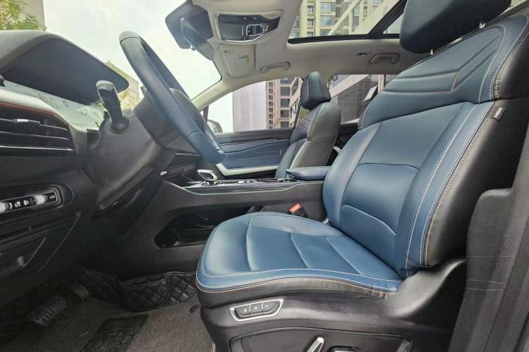 Used Livan Livan 9 2023 470 km Leading Edition