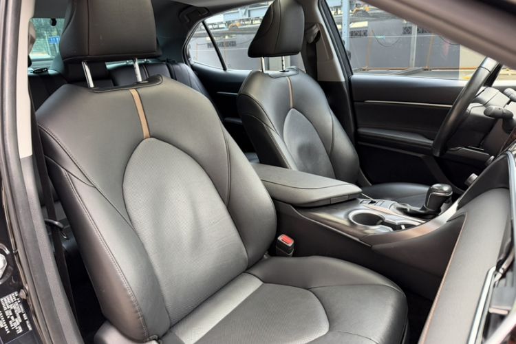 Used Toyota Camry 2023 2.0GVP Premier Edition