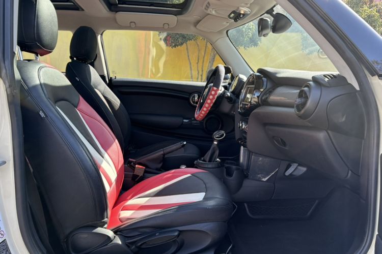 Used MINI MINI 2014 1.5T COOPER Fun