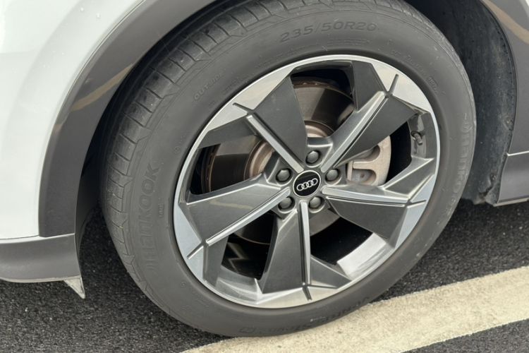 Used Audi Q5 e-tron 2022 40 e-tron Starry Edition Luxury Package Exterior 5