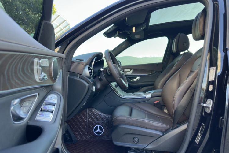 Used Mercedes-Benz GLC 2020 Facelift GLC 300 L 4MATIC Dynamic Edition
