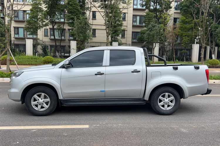 Used JMC Baodian 2023 2.5T Diesel 4x4 Comfort Edition Standard Wheelbase JX4D25A6L
