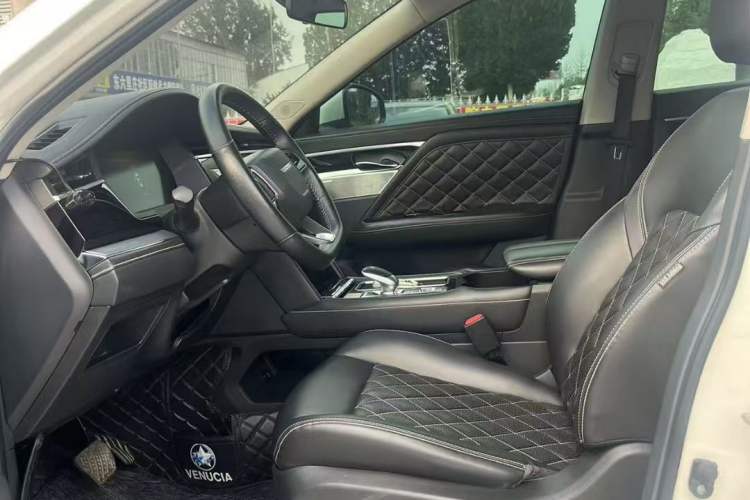 Used Venucia Star 2020 260T Automatic 48V Mild Hybrid Turbocharged Starry Edition