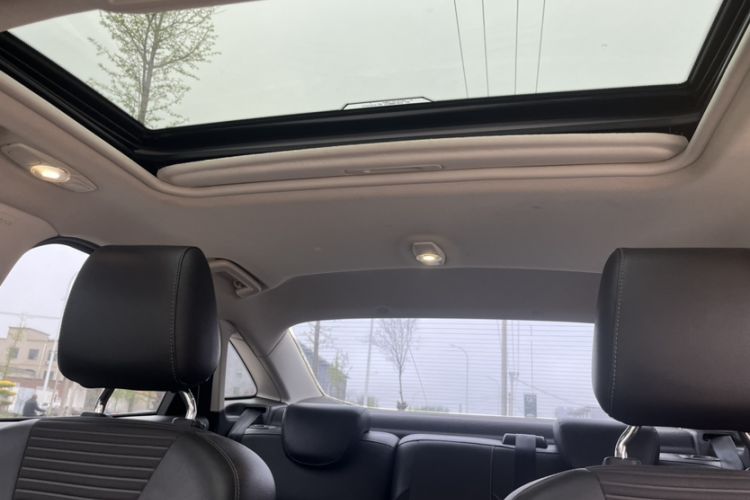 Used Ford Focus 2018 Sedan Classic 1.6L Automatic Trendy SmartDrive Edition Interior 6