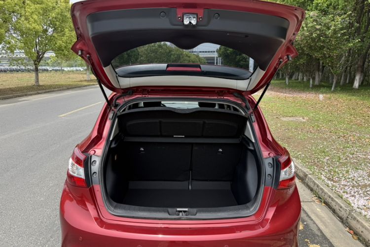 Used Nissan Tiida 2021 1.6L CVT Smart Drive Edition Trunk