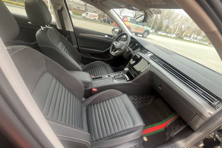 Used Volkswagen Magotan 2020 330TSI DSG Leading Model Interior 9