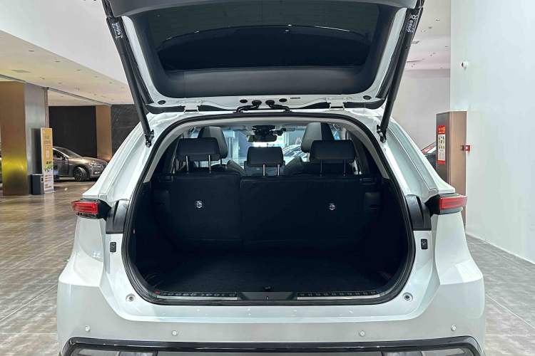 Used Toyota Venza 2023 2.0L CVT Two-Wheel Drive Prestige Version