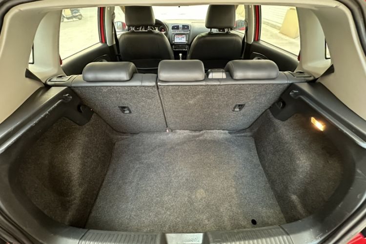 Used Volkswagen Polo 2016 1.6L Automatic Luxury Model
