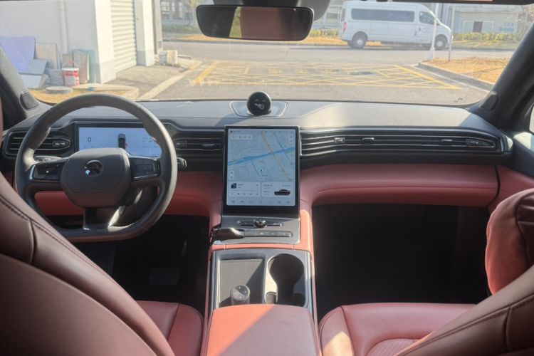 Used Nio EC6 2022 75 kWh Sport Edition Interior 2