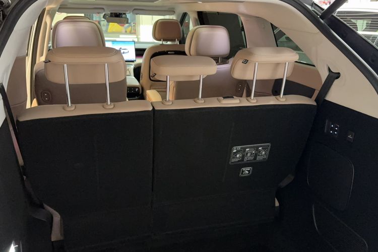 Used XPeng X9 2024 702 Ultra-Long Range Max