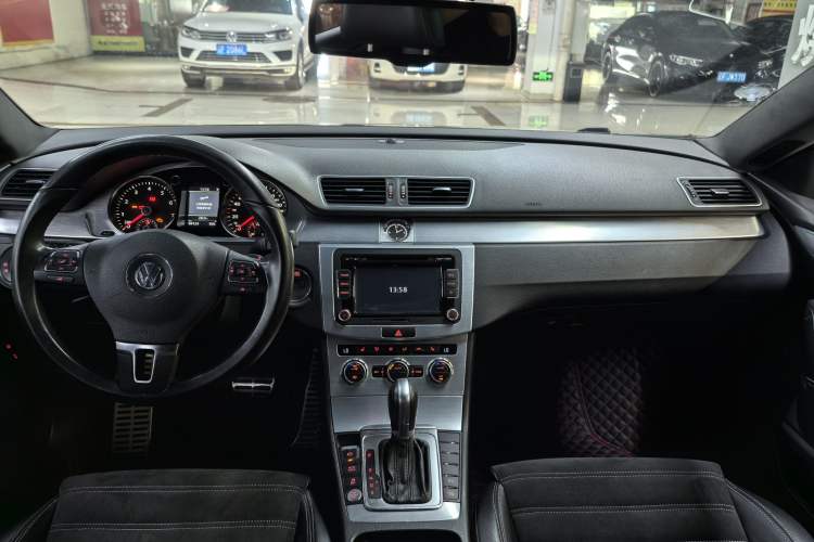 Used Volkswagen FAW-Volkswagen CC 2013 1.8TSI Luxury Model Interior 1