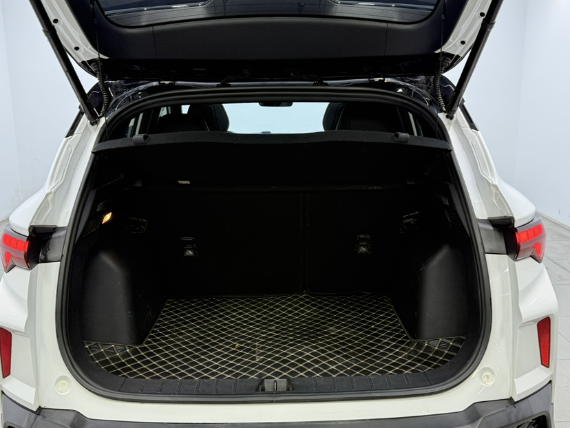Geely Auto Coolray 2022 Bin Yue COOL 1.5TD DCT Ignite Edition — снимка 14