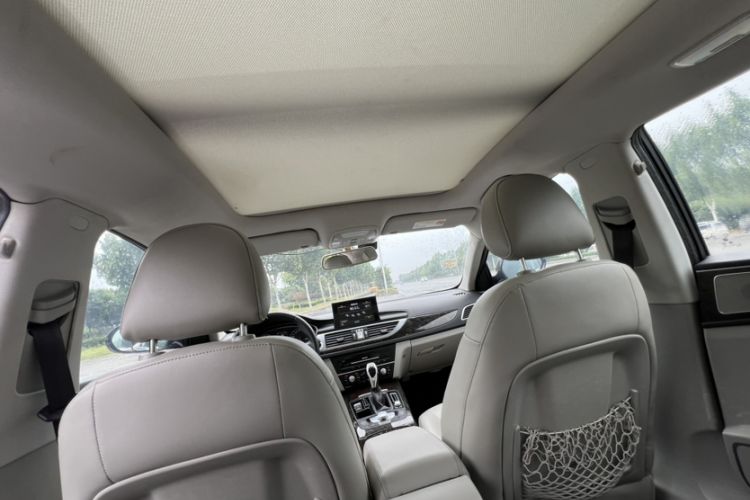 Used Zotye Z700 2016 1.8T DCT Elegant Version
