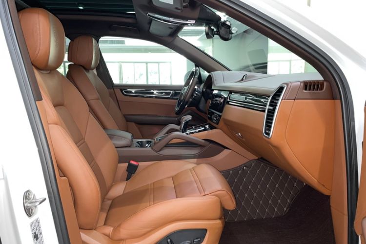 Used Porsche Cayenne 2023 Cayenne 3.0T Platinum Edition