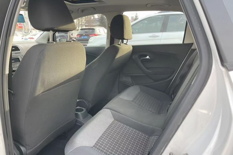 Used Volkswagen Polo 2016 1.6L Automatic Comfort Model