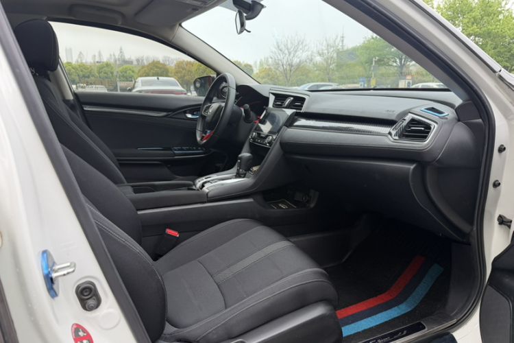 Used Honda Civic 2016 220TURBO CVT Luxury Edition