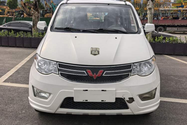 Used Wuling Hongguang 2014 1.5L S Standard Version Exterior 1