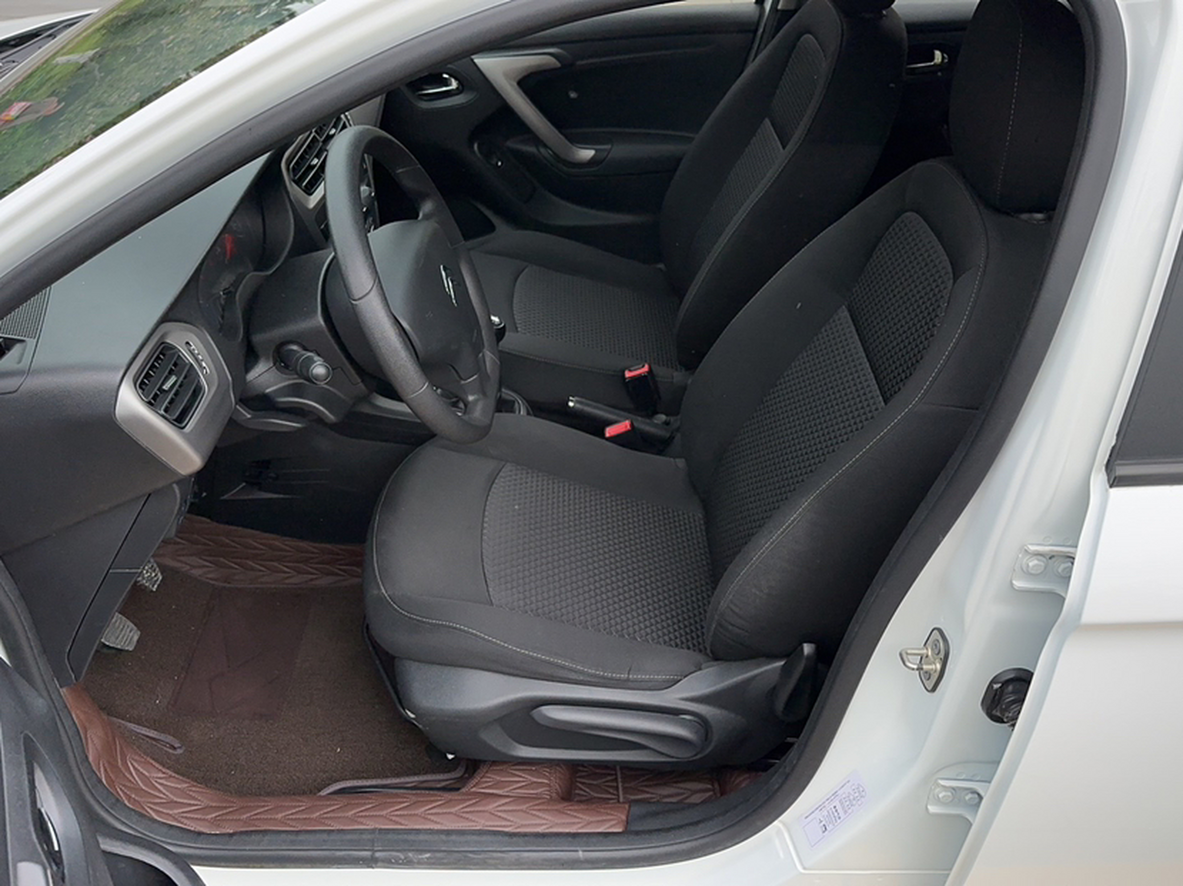 Avant de la voiture