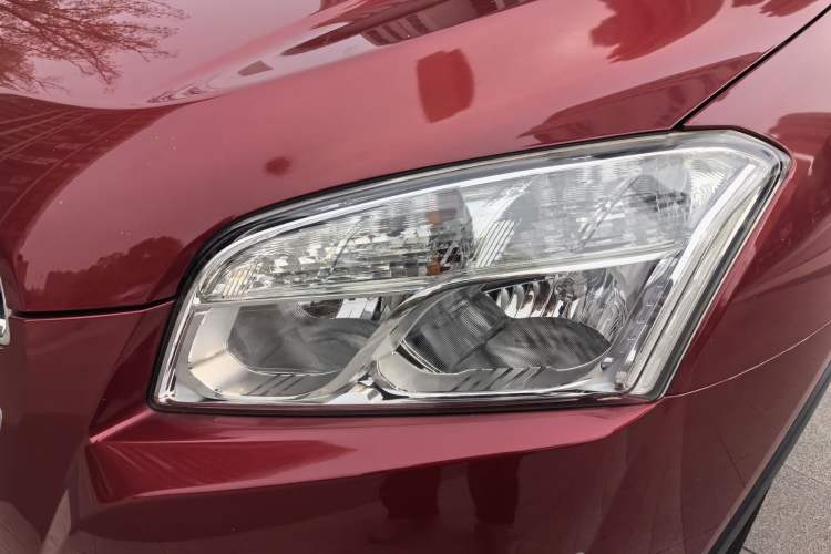 Used Chevrolet Trax 2014 1.4T Automatic Two-Wheel Drive Luxury Model Left Front Headlight