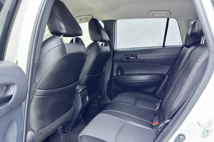 Used Toyota FRONTLANDER 2024 2.0L CVT Elite Edition
