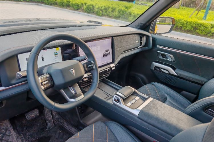 Used Deepal G318 2025 Worry-Free Cross-Country Edition Four-Wheel Drive Distant Mountains Version Interior 4