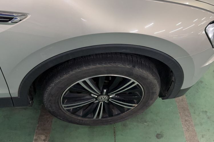 Used Volkswagen Tiguan L 2019 Updated Version 330TSI Automatic Two-Wheel Drive Panoramic Comfort Edition China VI Standard Exterior 2