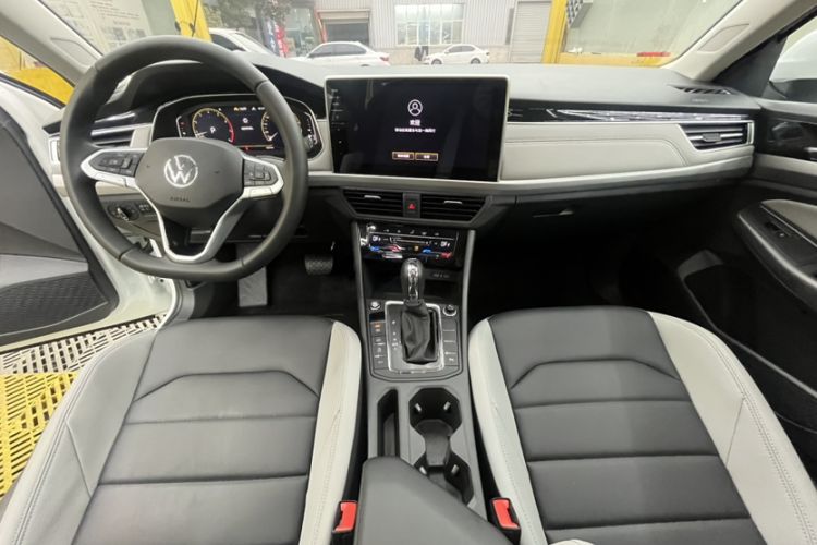 Used Volkswagen Bora 2025 300TSI DSG Prestige Edition
