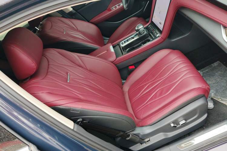 Used Hongqi H5 2023 2.0T Automatic Smart Connect Flagship Edition