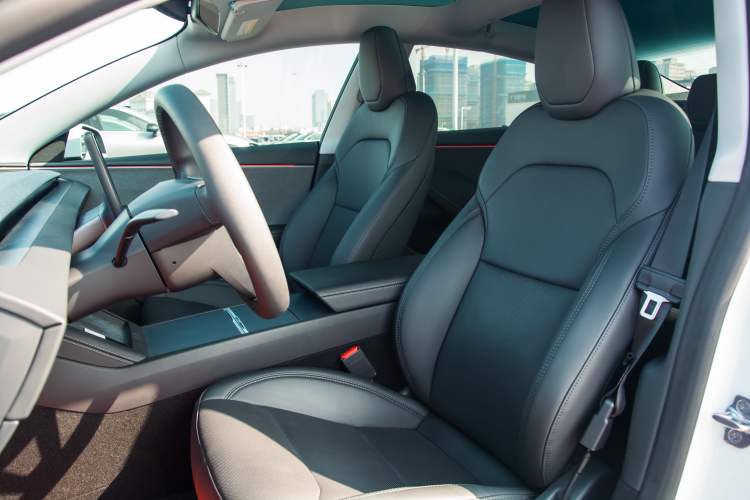 Used Tesla Model 3 2025 Rear-Wheel-Drive Version