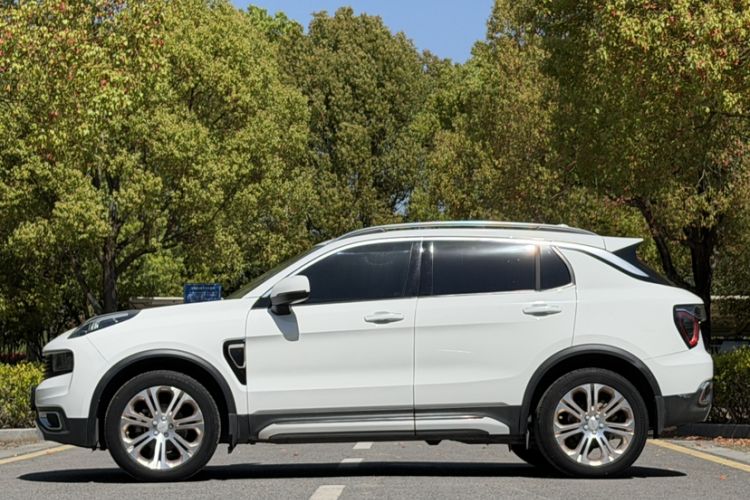 Used Lynk & Co 01 2017 2.0T Two-Wheel Drive Pro Edition
