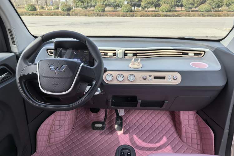 Used Wuling Hongguang MINIEV 2022 Macaron Premium Model – Lithium Iron Phosphate