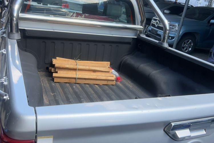 Used Great Wall Wingle 6 2014 2.0T Two-Wheel Drive Navigation Version 4D20B