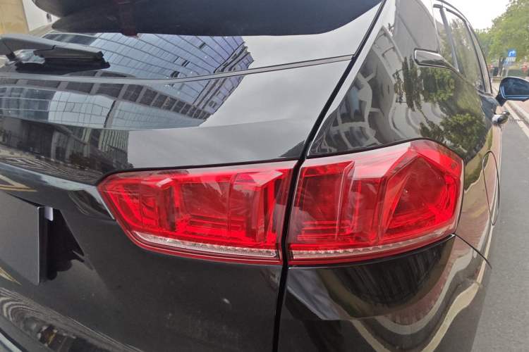 Used Wey VV7 2019 Upgraded Model 2.0T Flagship Version China VI