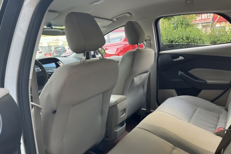 Used Ford Focus 2015 Sedan 1.6L Automatic Comfort Model