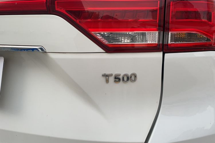 Used Zotye T500 2018 1.5T Automatic Smart Connected Prestige Model
