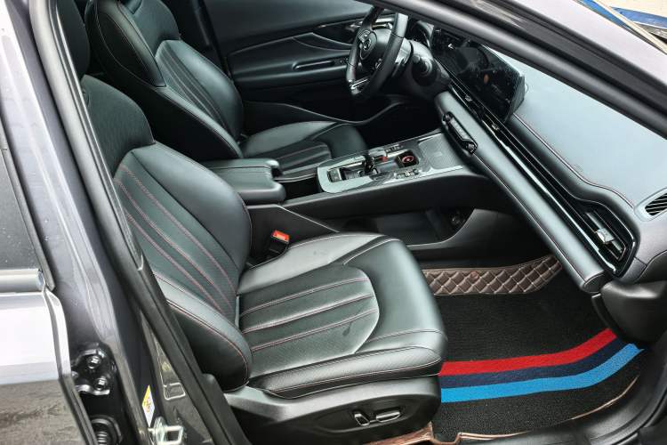 Used GAC Trumpchi EMPOW 2021 270T DCT J16 Version Right Front Seat