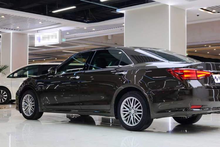 Used Toyota Crown 2017 2.0T Sport Edition Exterior 10