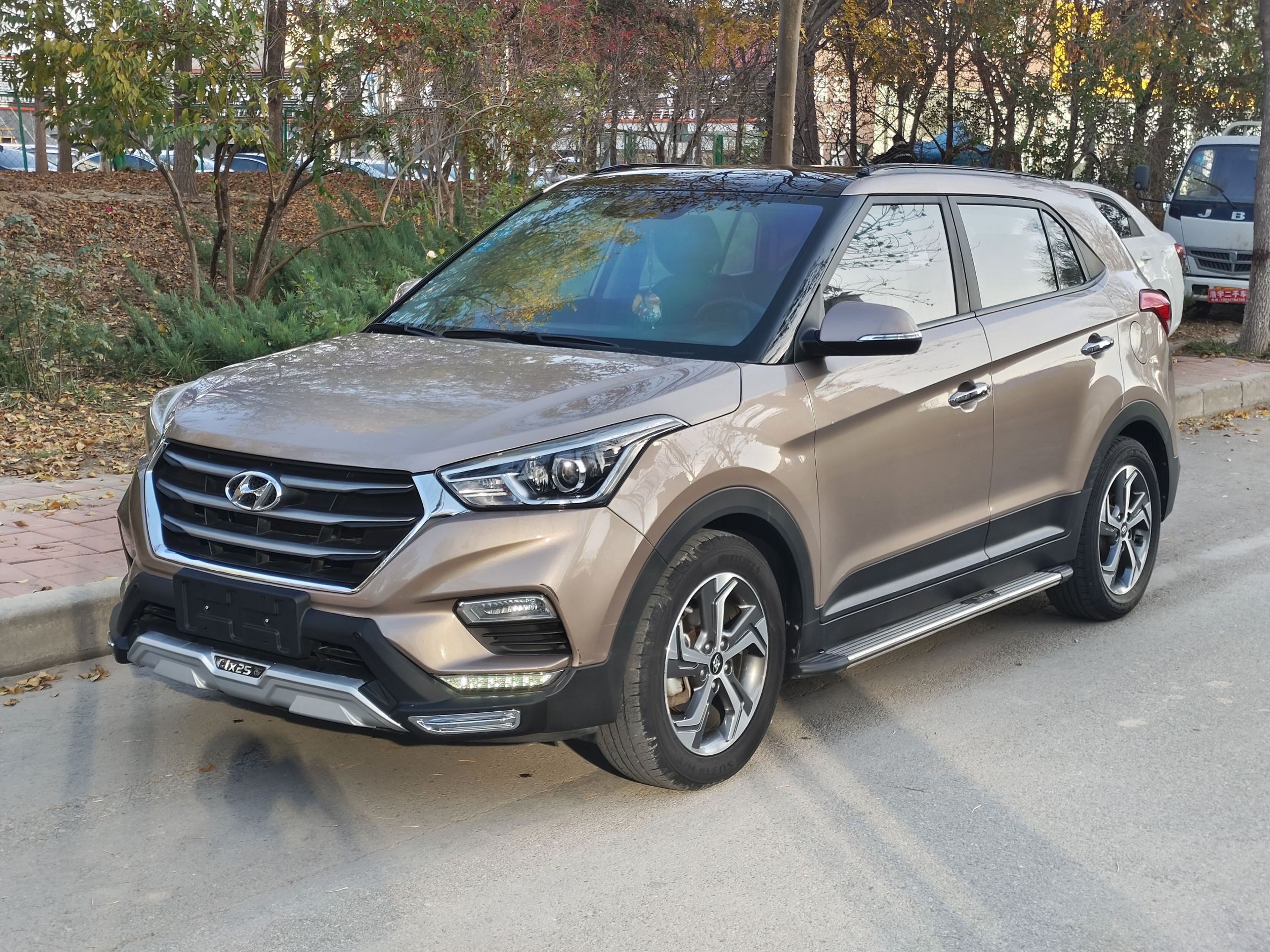 Под передней частью автомобиля