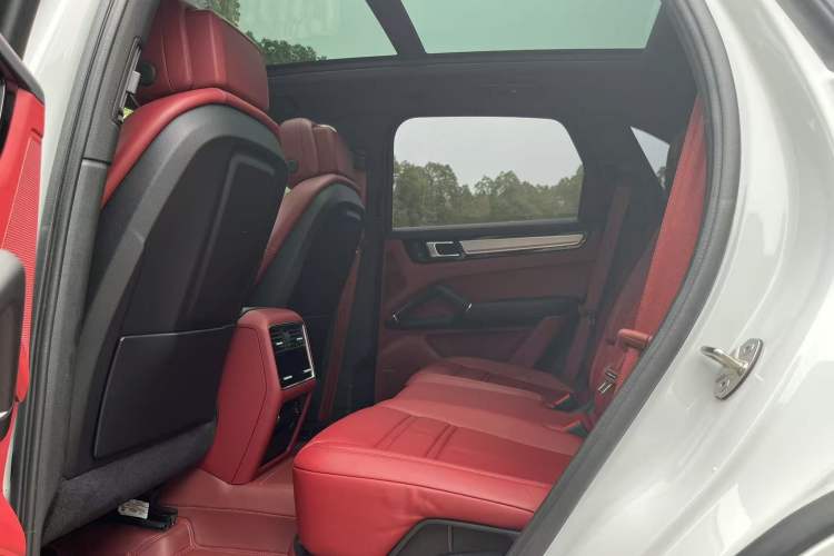 Used Porsche Cayenne 2023 Cayenne 3.0T Platinum Edition