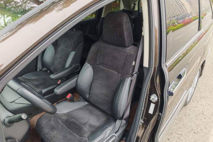 Used Honda Elysion 2016 2.4L Classic Edition Left Front Seat