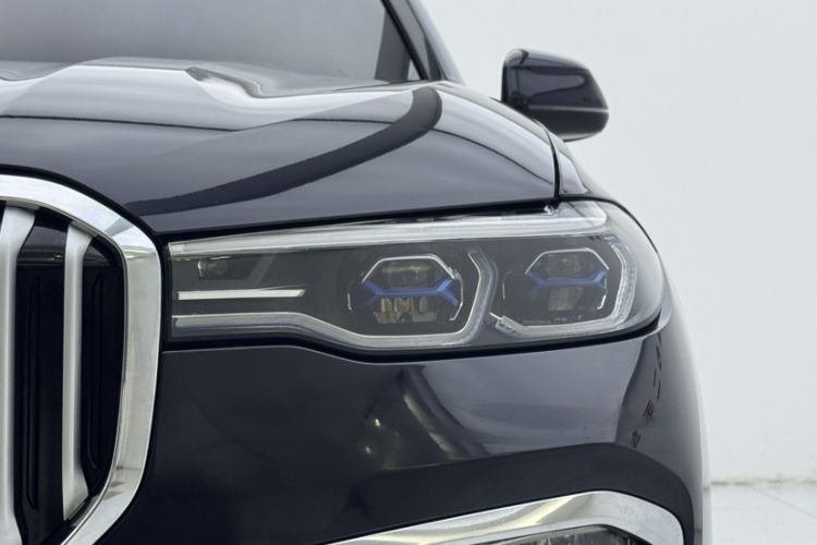 Used BMW X7 2022 xDrive40i Luxury M Sport Package
