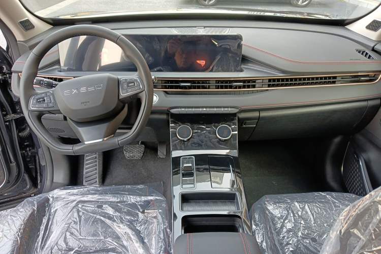 Used EXEED Zhuifeng 2025 1.5T CVT "Good Things Keep Coming" Edition Interior 1