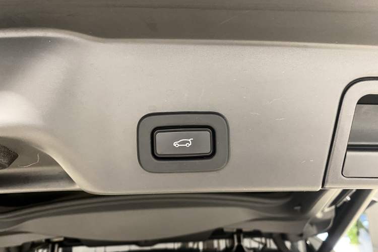 Used Land Rover Range Rover Evoque 2022 Facelifted Aurora L 249 PS R-Dynamic Luxury Edition